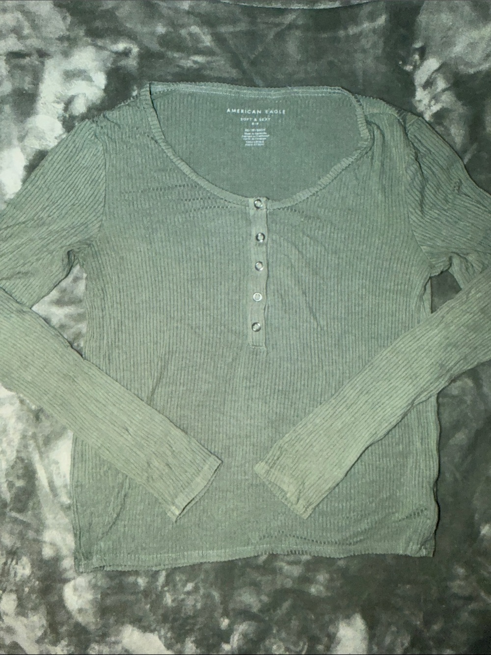 American Eagle Outfitters Olive Ribbed Henley Long Sleeve Shirt
